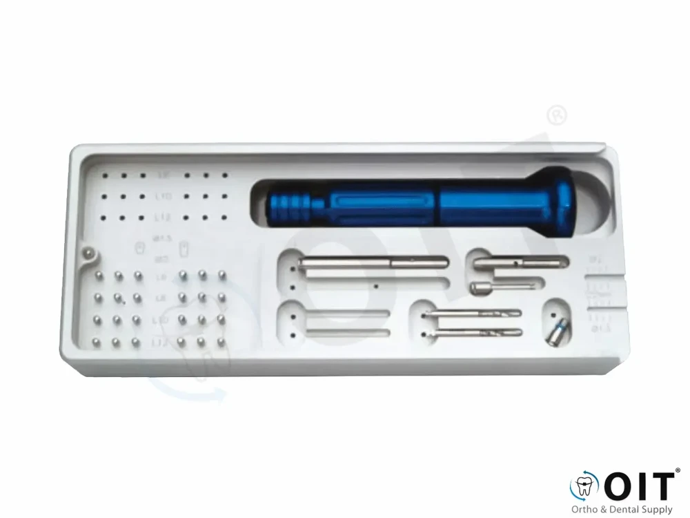 Self tapping mini implant +groove Kit 24st. Leone 001-0002-24 + bijbehoren